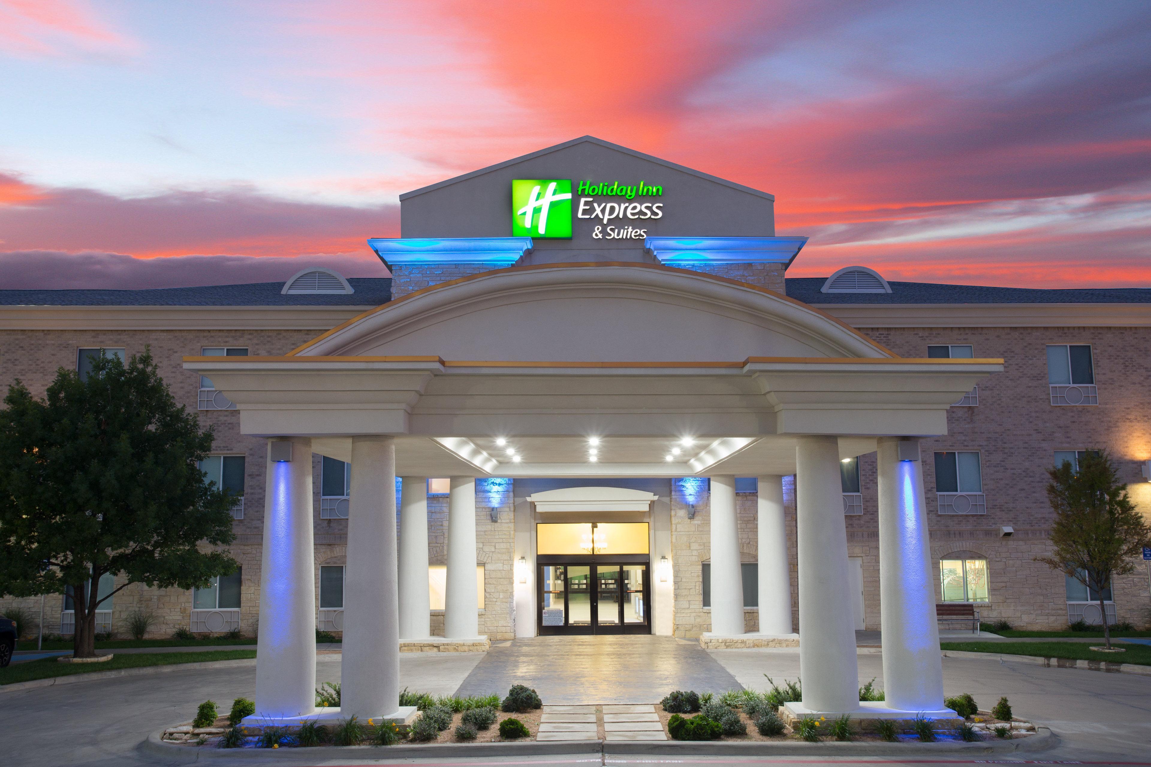 Holiday Inn Express & Suites Amarillo By Ihg Bagian luar foto