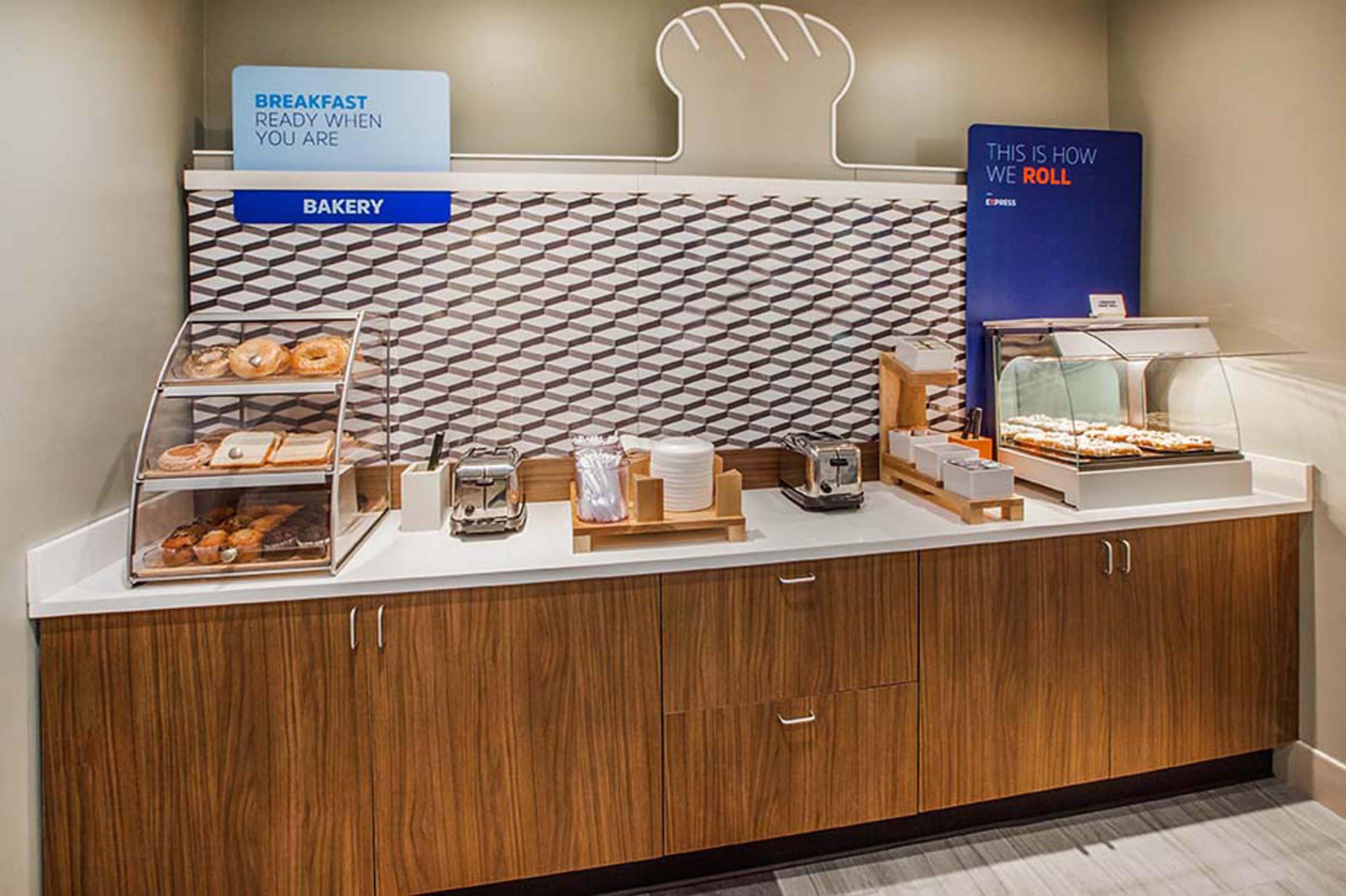 Holiday Inn Express & Suites Amarillo By Ihg Bagian luar foto
